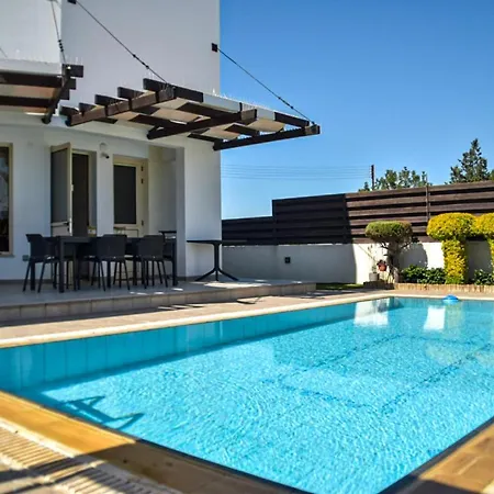 Villa Ilios *
