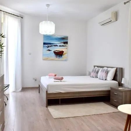 Ilios Villa *