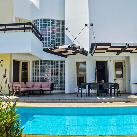 Ilios Larnaca